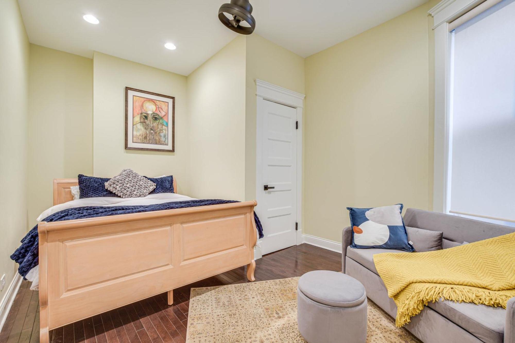 Spacious Condo With Deck About 3 Mi To Downtown Chicago! Bagian luar foto