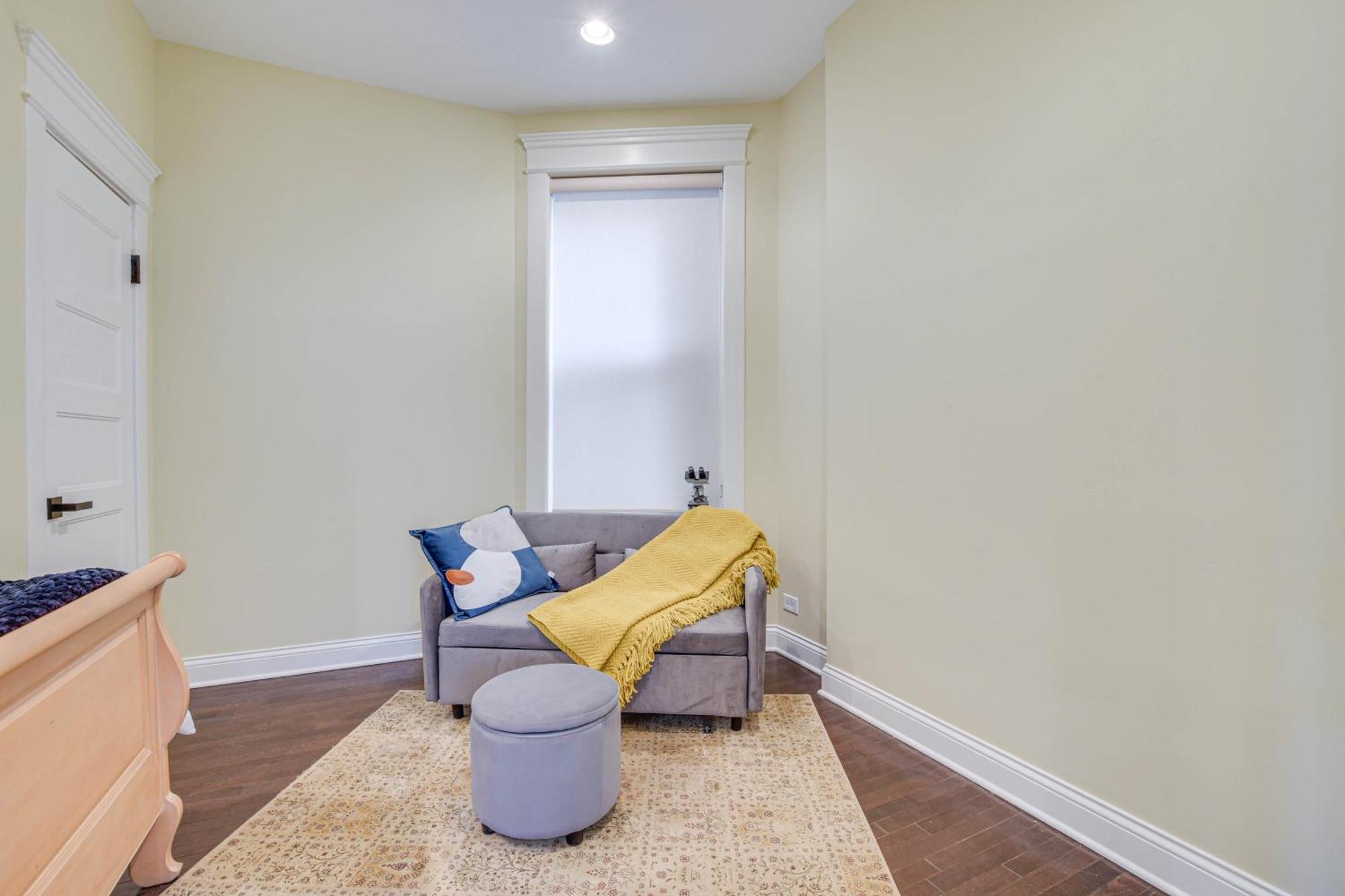 Spacious Condo With Deck About 3 Mi To Downtown Chicago! Bagian luar foto